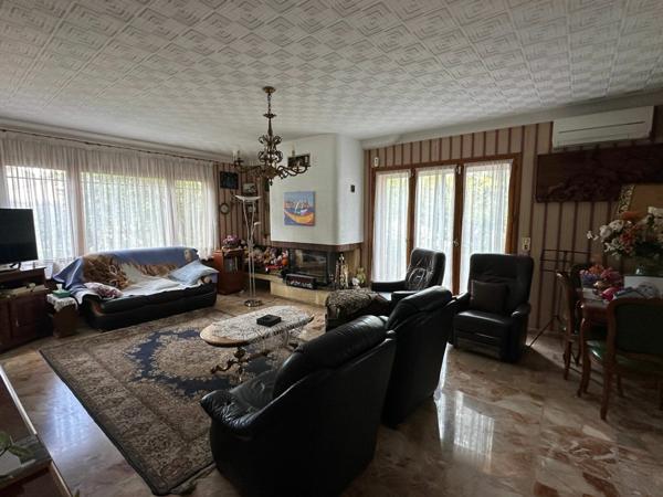 Maison à vendre    6 pièces •  Espira-de-l'Agly