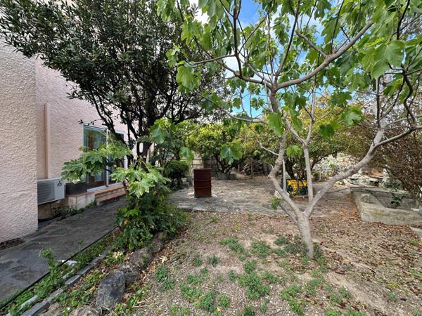 Maison à vendre    6 pièces •  Espira-de-l'Agly