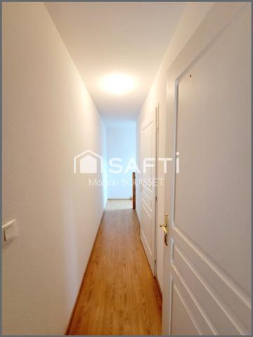 Appartement T3 de 51m² trois balcons et vue sur le Pic D'Aran, deux chambres et salles d'eau et bain, un local à ski et vélo, place de parking.