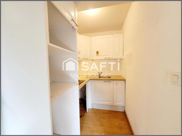 Appartement T3 de 51m² trois balcons et vue sur le Pic D'Aran, deux chambres et salles d'eau et bain, un local à ski et vélo, place de parking.