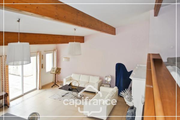 ✨ EXCEPTIONNEL – Maison de charme avec piscine au cœur de Barbaste ✨