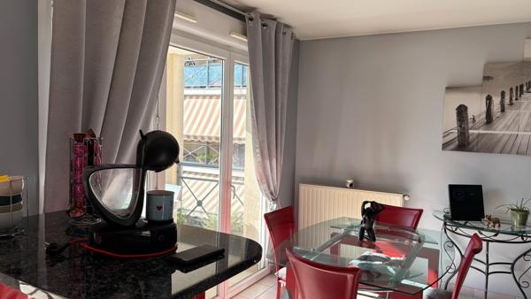 Quartier ST JEAN DES VIGNES - Superbe appartement - Immeuble récent - proche de toutes commodités