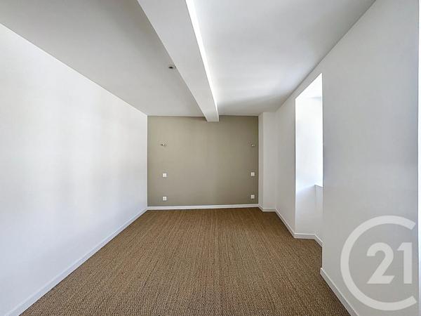 Maison à vendre  4 pièces - 97 m 2   LAVAL  - 53