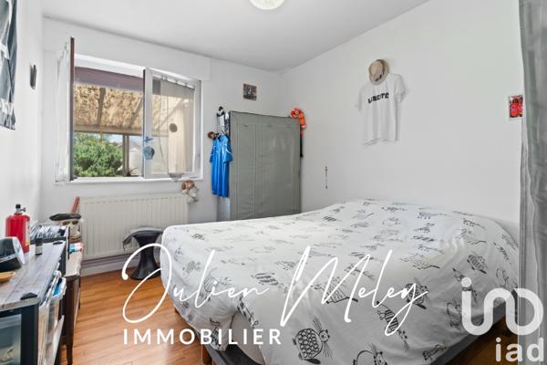 Immeuble à vendre 334 m² Éloie