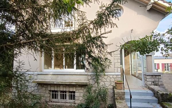 Maison à vendre    4 pièces •  Saint-Pierre-lès-Nemours