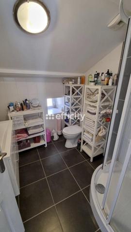 Maison 8 pièces - 235 m²