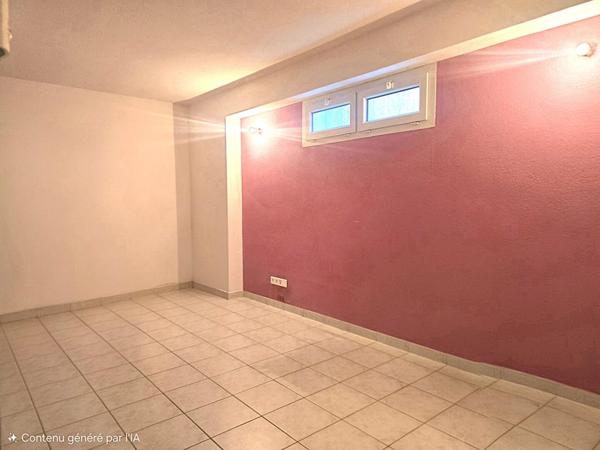 Villa de plain pied T5  de 84 m² + souplex habitable de 84 m² ; soit 168 m² sur 234 m² de terrain