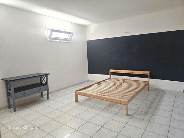 Villa de plain pied T5  de 84 m² + souplex habitable de 84 m² ; soit 168 m² sur 234 m² de terrain