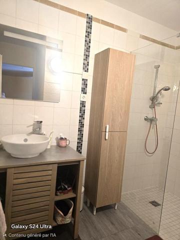 Villa de plain pied T5  de 84 m² + souplex habitable de 84 m² ; soit 168 m² sur 234 m² de terrain