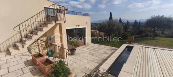 Maison de village de 196 m²