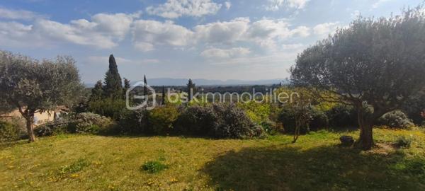 Maison de village de 196 m²