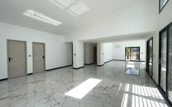 Maison à vendre    4 pièces •  Pézenas