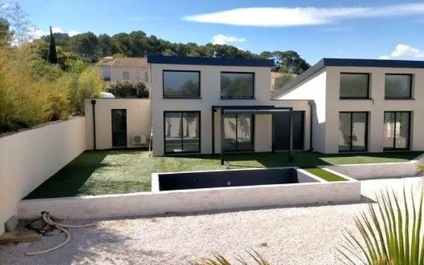 Maison à vendre    4 pièces •  Pézenas