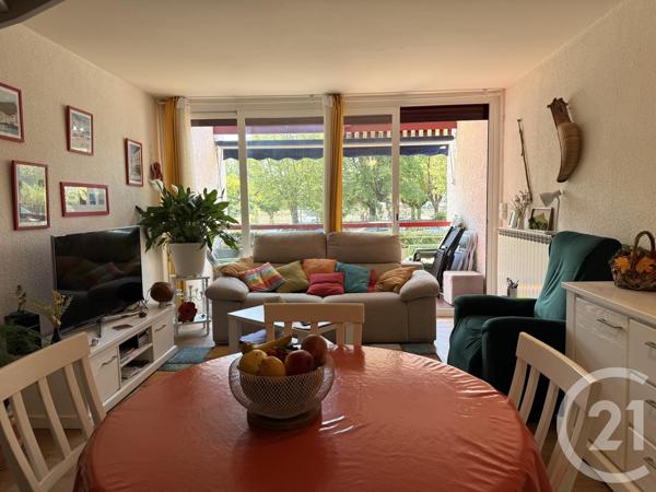 Appartement F4 à vendre  4 pièces - 73,89 m 2   ST JEAN DE LUZ  - 64