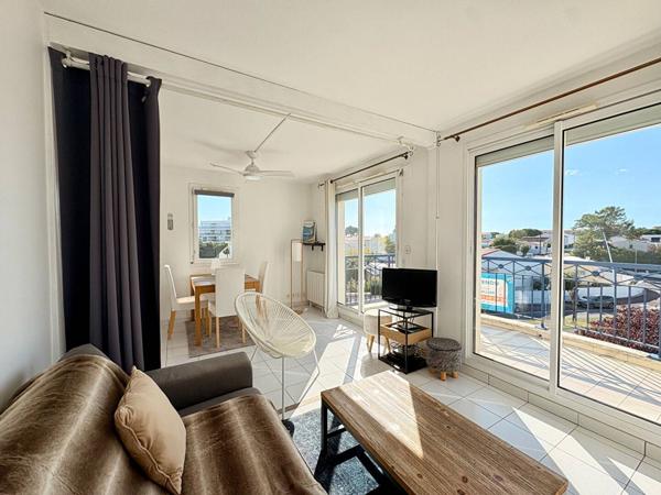 APPARTEMENT à VAUX SUR MER