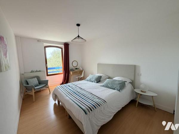 Maison d'habitation T.5 construite sur 3 niveaux