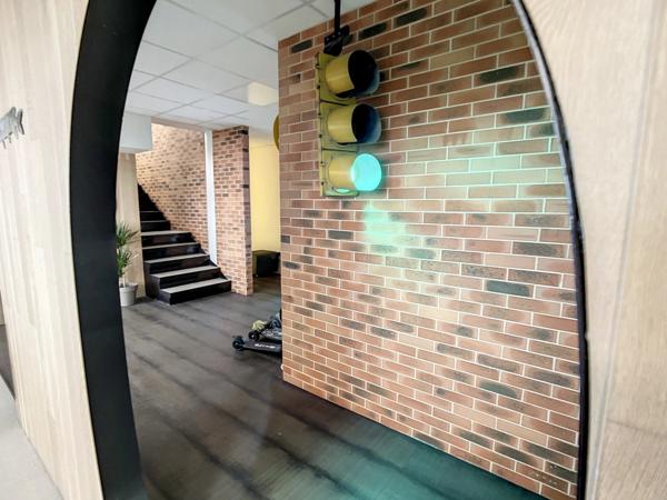 Local/bureau à vendre CHAMBERY (73) - bureaux + parking privés - spécial investisseur