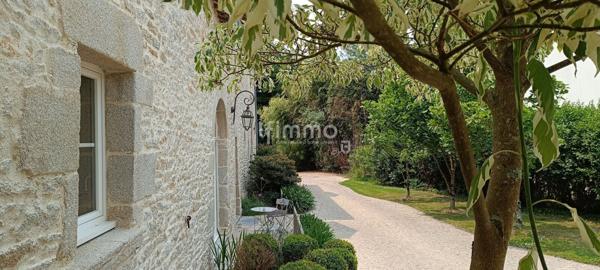 Manoir d'exception centre bourg Treillières