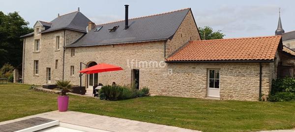 Manoir d'exception centre bourg Treillières