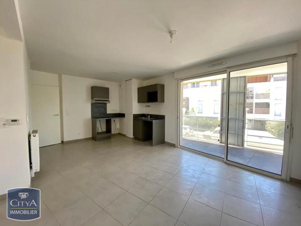Appartement à louer 2 pièces 55.99m²