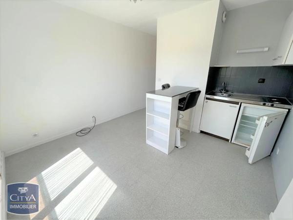 Appartement à louer 1 pièce 24.04m² Clermont-Ferrand (63000)
