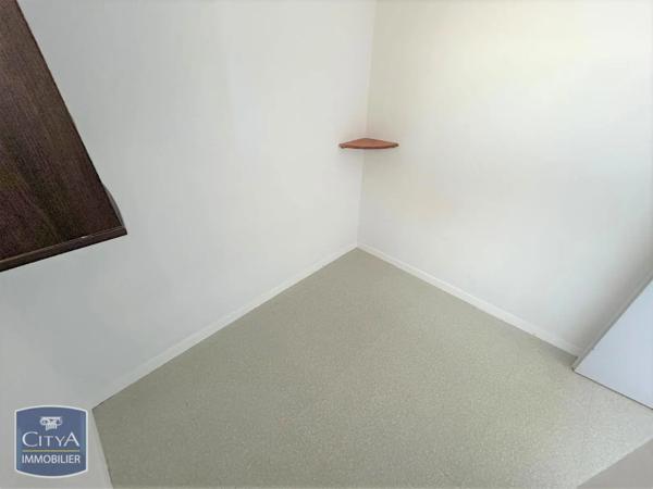 Appartement à louer 1 pièce 24.04m² Clermont-Ferrand (63000)