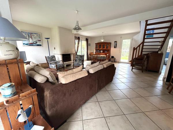 Maison à LARMOR-BADEN, 56870 - 5 pièces 107m²