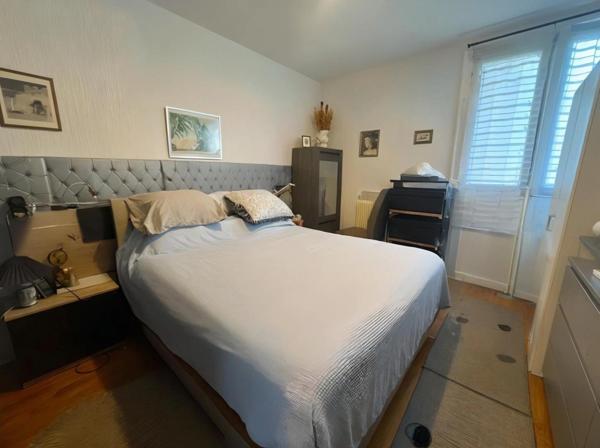 Appartement à vendre 58 m2 - 1er étage - 3 pièces ROANNE (42) - SECTEUR GARE - BALCON - CAVE - Loué