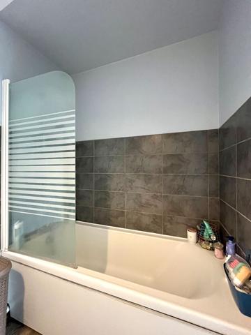 Appartement EPINAL - 2 pièces - 42 m2 - PARKING - ASCENSEUR