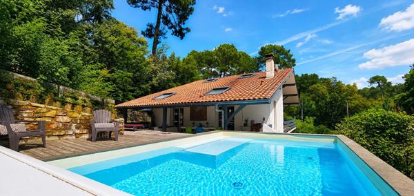 HOSSEGOR(40) - VASTE VILLA AVEC PISCINE - PROCHE DE LA FORET - CALME ABSOLU