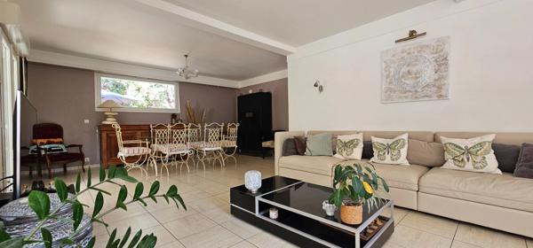 HOSSEGOR(40) - VASTE VILLA AVEC PISCINE - PROCHE DE LA FORET - CALME ABSOLU