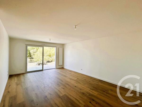 Appartement F3 à vendre  3 pièces - 59,90 m 2   LE FENOUILLER  - 85
