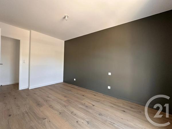Appartement F3 à vendre  3 pièces - 59,90 m 2   LE FENOUILLER  - 85