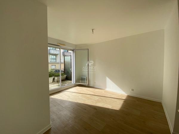 Appartement Cergy 1 pièce(s) 23.87 m2 Loyer 700 €/mois charges comprises **  - Référence  MG11261