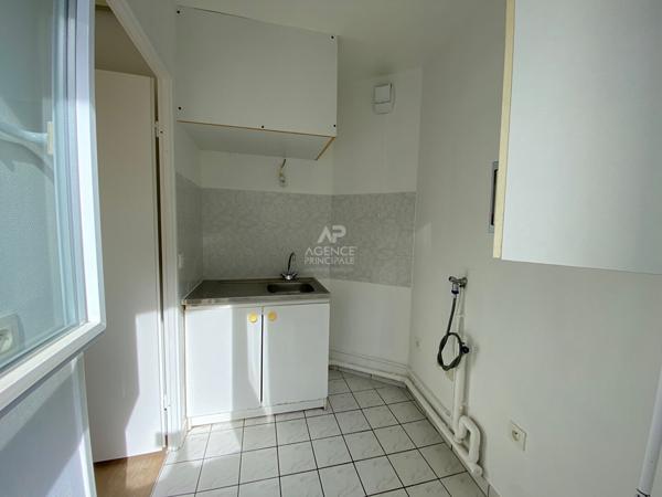 Appartement Cergy 1 pièce(s) 23.87 m2 Loyer 700 €/mois charges comprises **  - Référence  MG11261
