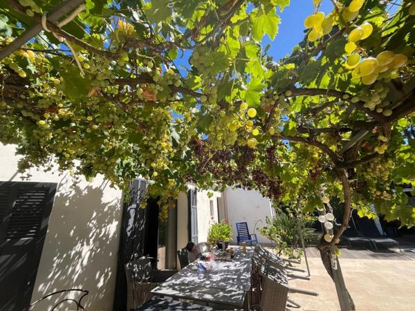 Maison à vendre 7 pièces SANARY SUR MER (83)