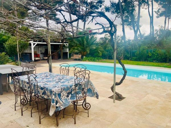 Maison à vendre 7 pièces SANARY SUR MER (83)