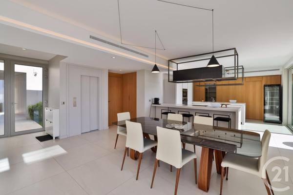 Maison à vendre  8 pièces - 360 m2 VILLEFRANCHE SUR MER - 06