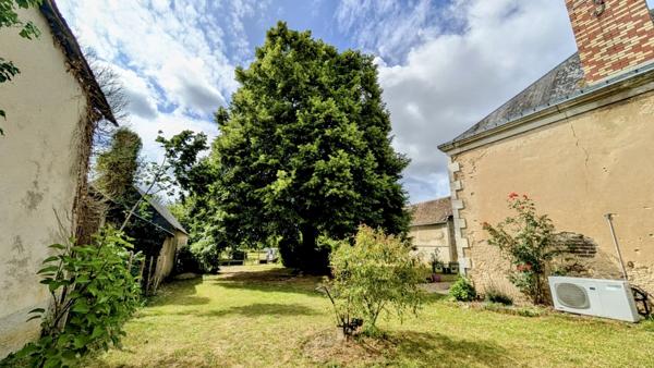 La Flèche (72200) MAISON DE MAITRE AVEC TERRAIN CONSTRUCTIBLE