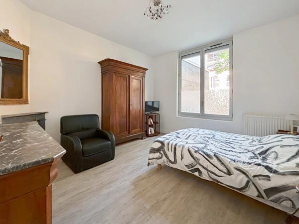 Superbe Appartement Haussmannien Rénové en Plein Cœur de Tarbes