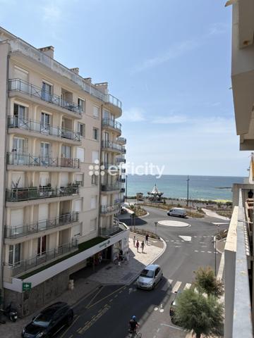 Appartement
         3 pièces
        - 58 m² Exclusivité 315 000 € *