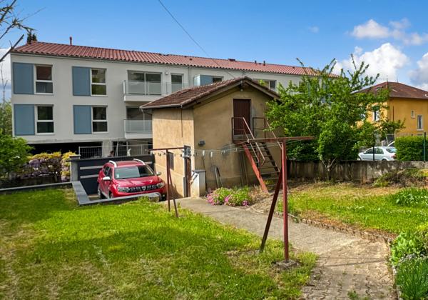Trévoux (01600) Plateau à réhabiliter avec jardin – Hyper centre de Trévoux