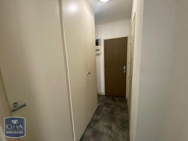 Appartement à louer 1 pièce 21.85m²