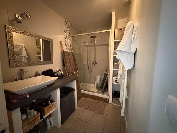 Maison familiale 4 pièces avec 2 garages à Port-des-Barques