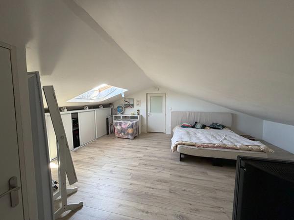 Maison familiale 4 pièces avec 2 garages à Port-des-Barques
