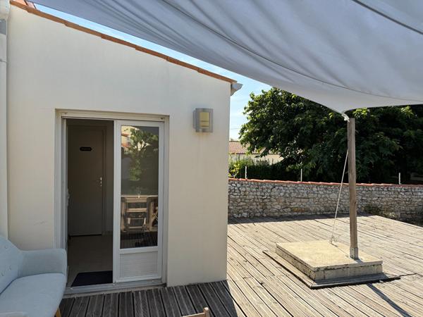 Maison familiale 4 pièces avec 2 garages à Port-des-Barques