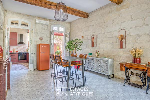Entre lumière et terrasse, un refuge dans les remparts