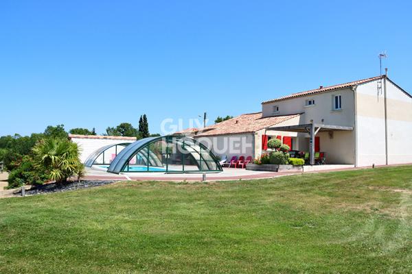 Maison à Mervent de 225 m2