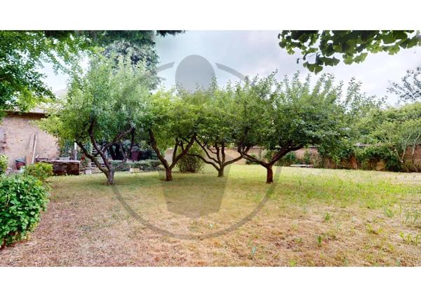 Vente                                                      Maison
                        
                     6 pièces                      138 m2                     à Knutange