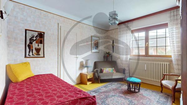 Vente                                                      Maison
                        
                     6 pièces                      138 m2                     à Knutange